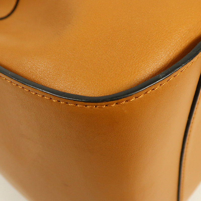LOEWE 牛皮皮革Hammock銀扣手挽肩背兩用袋-8