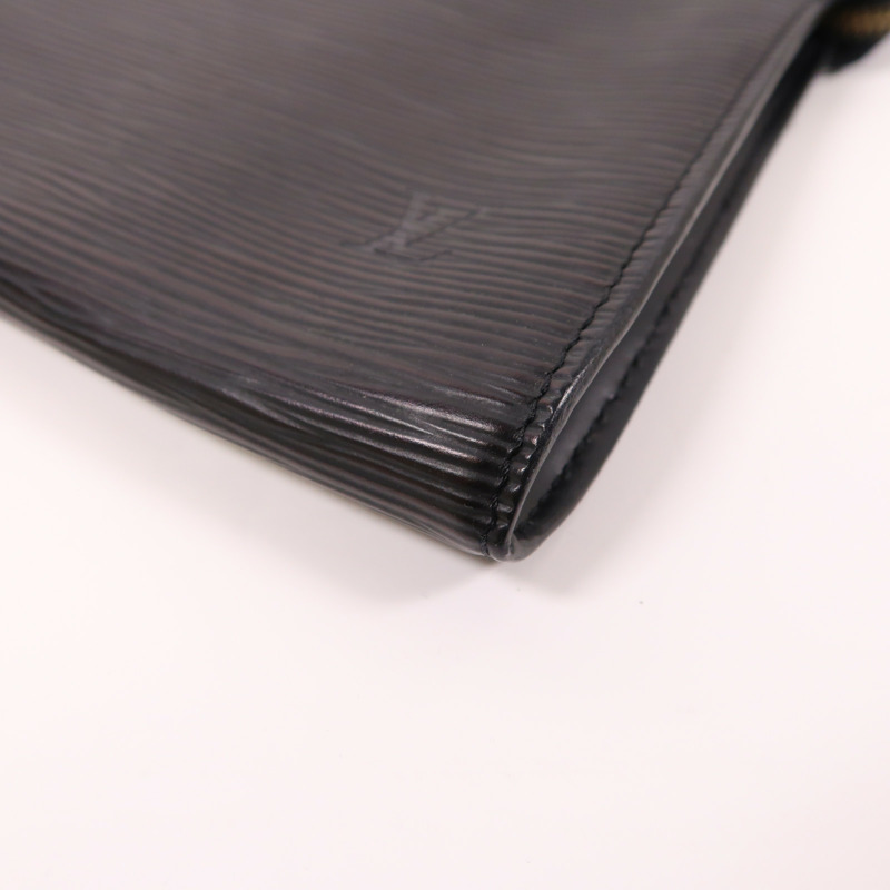 LOUIS VUITTON Epi Pochette Accessories Pouch金扣手挽袋-9