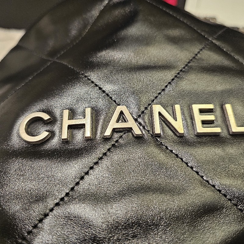 全新 CHANEL 22 Bag Backpack 後背包 晶片款 黑銀-1