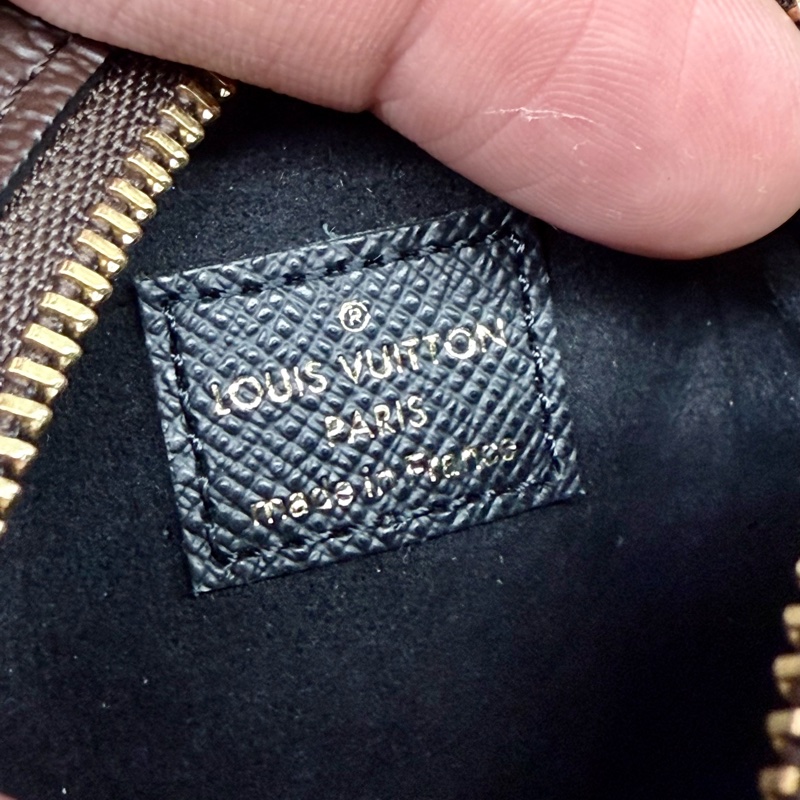 LV M80231 絕版限量稀有骰子吊飾零錢包-18