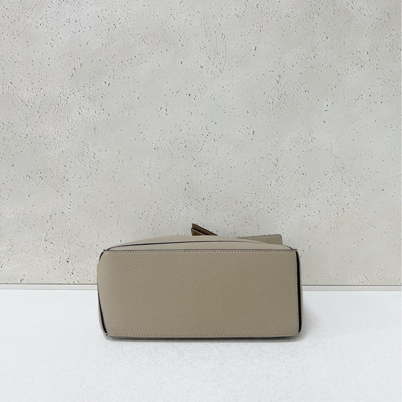 Loewe small puzzle 小號 沙色-4