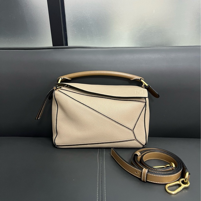 Loewe small puzzle 小號 沙色-6
