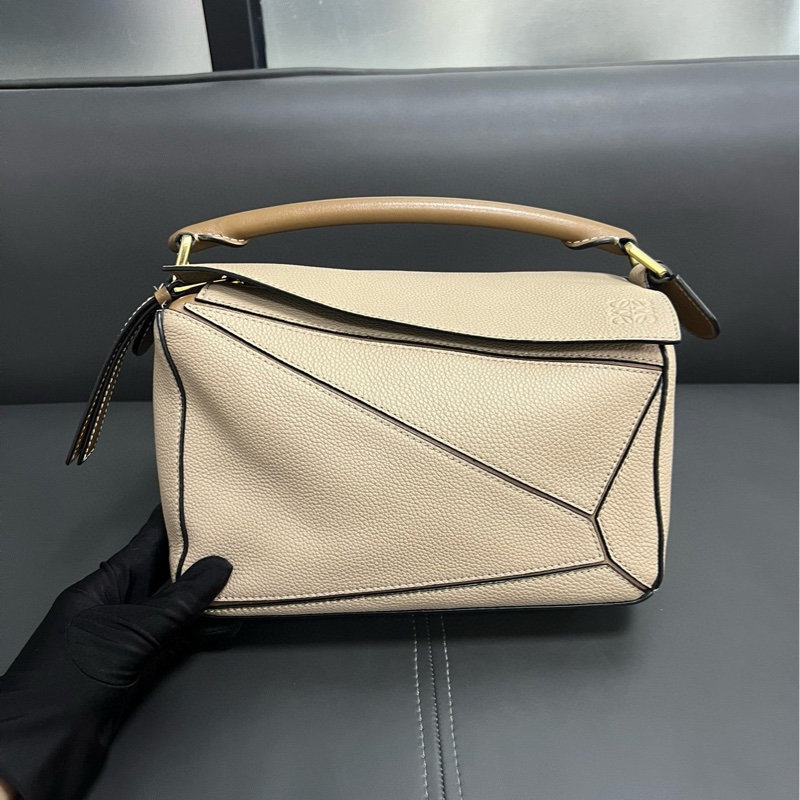 Loewe small puzzle 小號 沙色-7