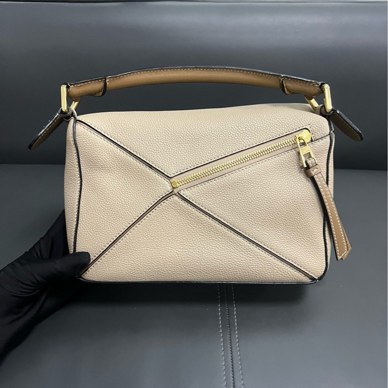 Loewe small puzzle 小號 沙色-8