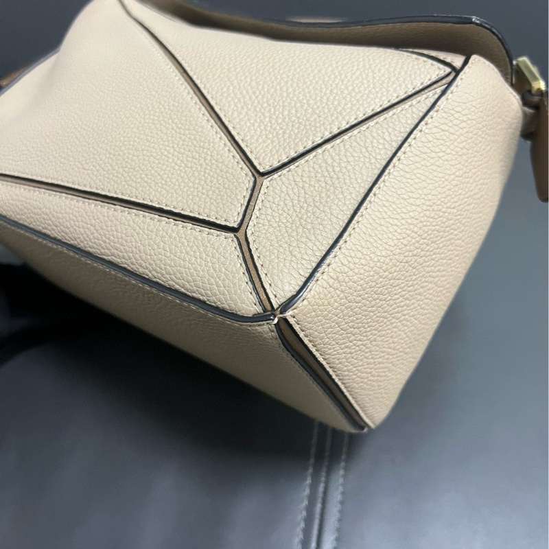 Loewe small puzzle 小號 沙色-13