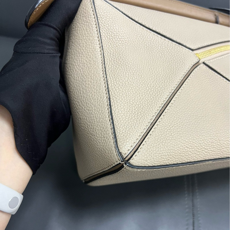 Loewe small puzzle 小號 沙色-14
