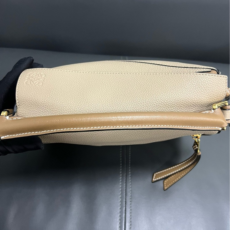 Loewe small puzzle 小號 沙色-16
