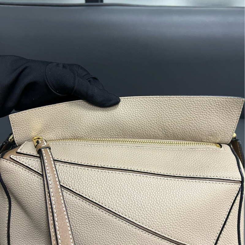 Loewe small puzzle 小號 沙色-18