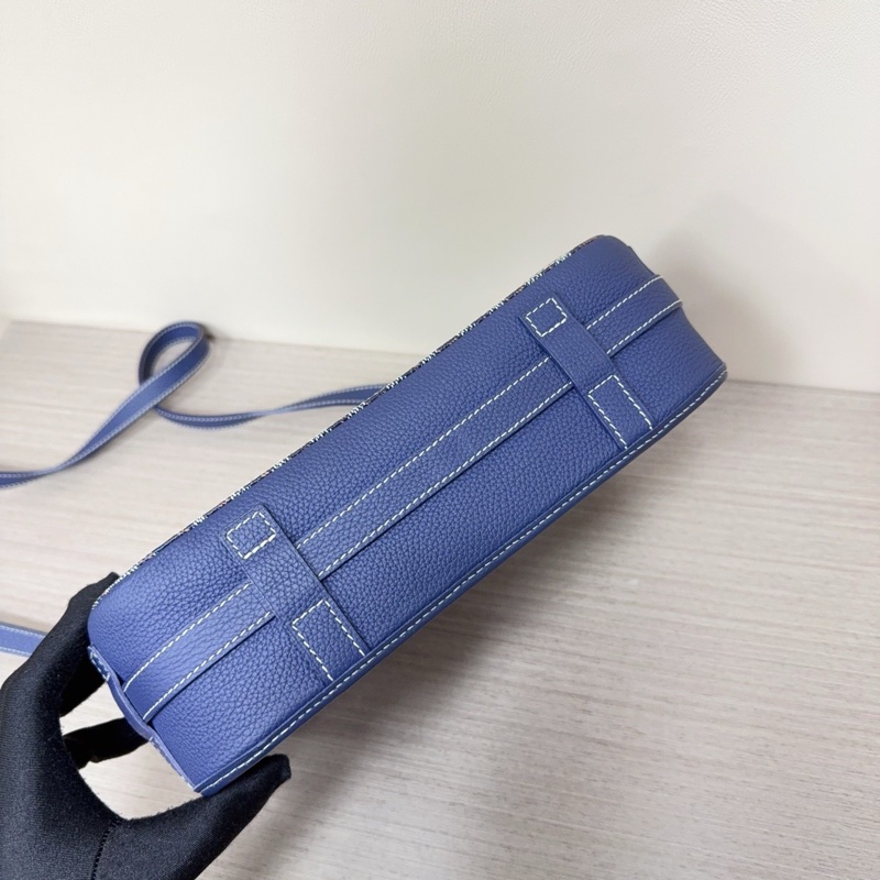 99新Goyard/戈雅藏蓝色老花中号邮差包-7