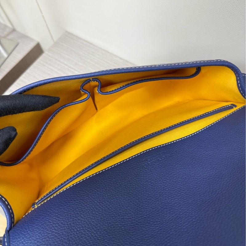 99新Goyard/戈雅藏蓝色老花中号邮差包-8