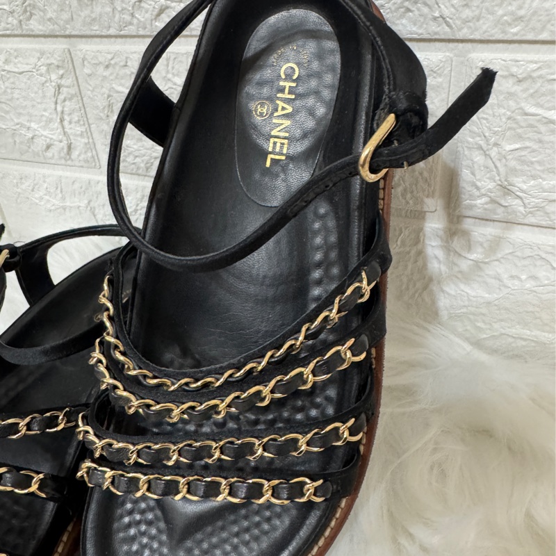 香奈兒皮穿鏈涼鞋35號-3