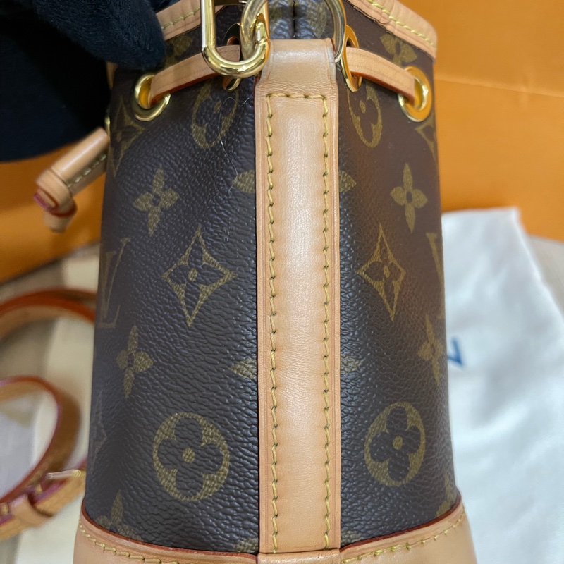 Lv Nano Noe經典小水桶包(台灣專櫃購入配件齊全）-14