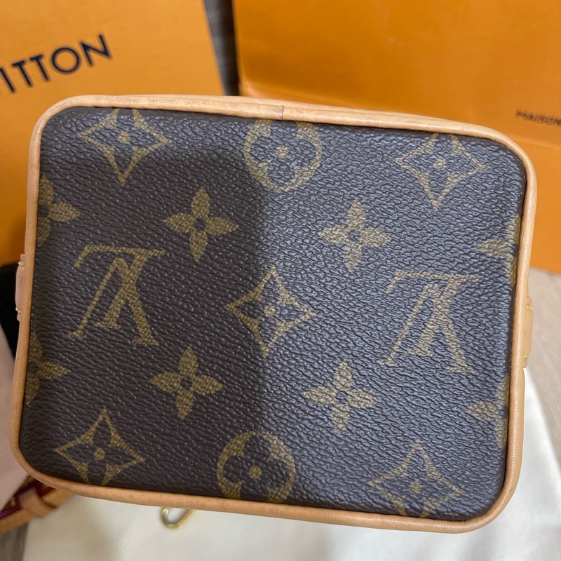 Lv Nano Noe經典小水桶包(台灣專櫃購入配件齊全）-17