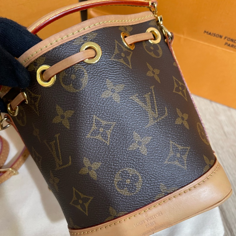 Lv Nano Noe經典小水桶包(台灣專櫃購入配件齊全）-19