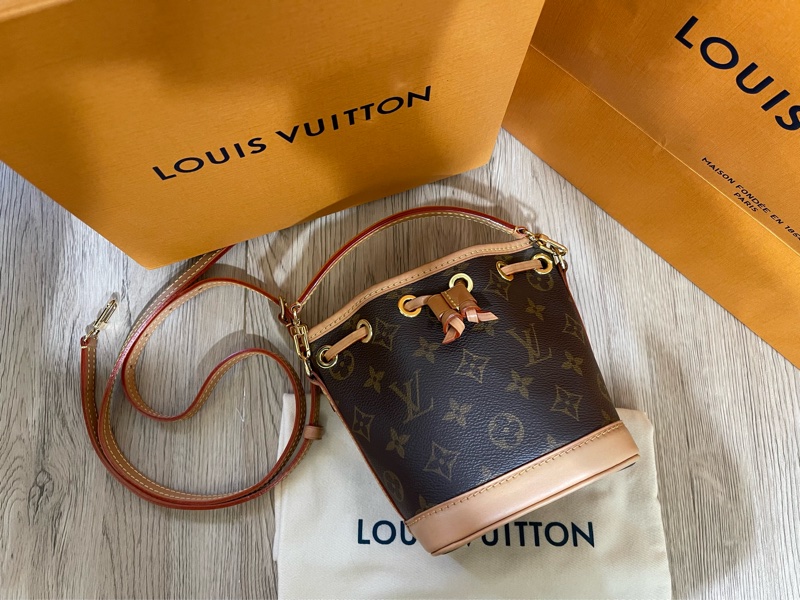 Lv Nano Noe經典小水桶包(台灣專櫃購入配件齊全）-24