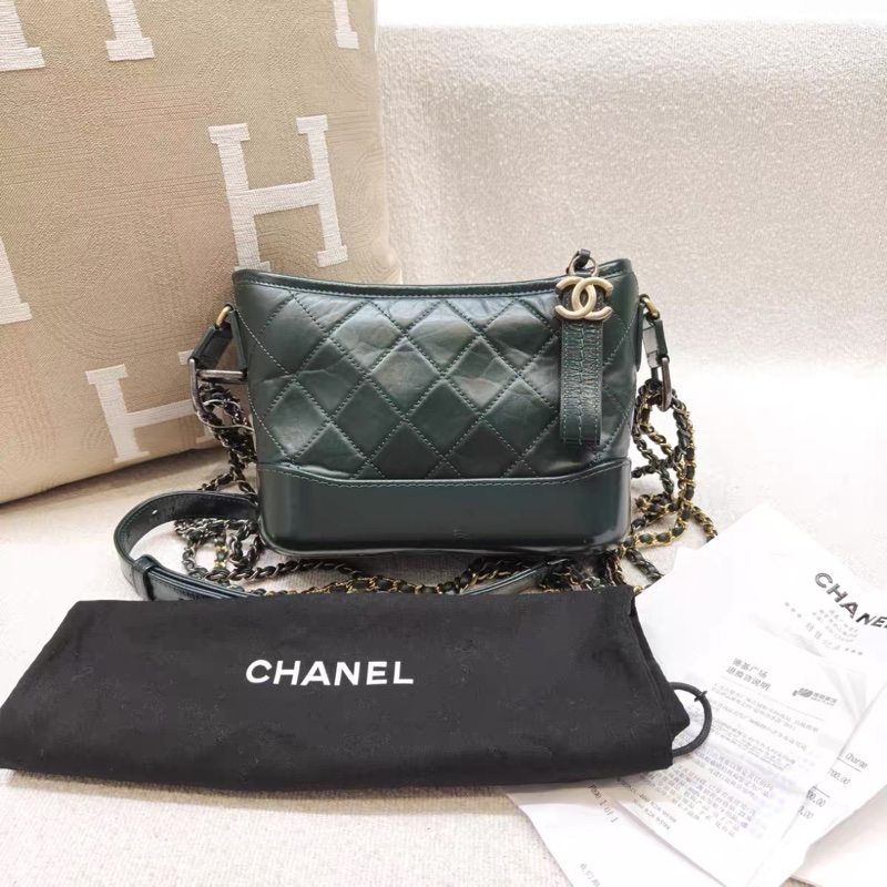 98新帶票 Chanel香奈兒 Gabrielle流浪包小號 鐳射 墨綠色-1