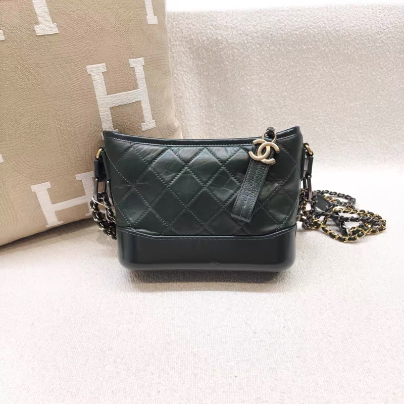 98新帶票 Chanel香奈兒 Gabrielle流浪包小號 鐳射 墨綠色-2