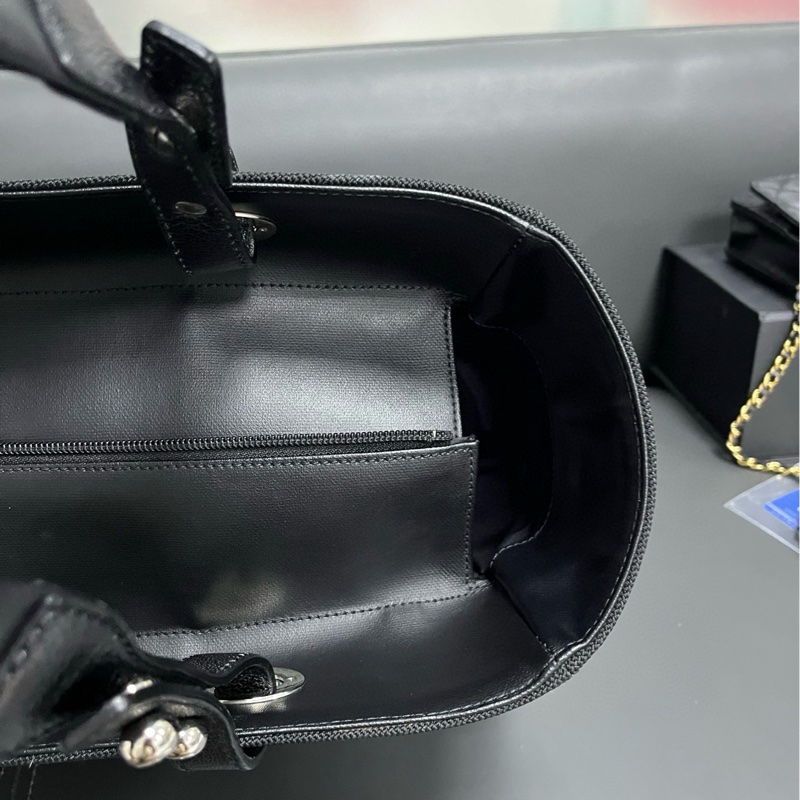 Chanel tote 黑銀菱格大托特-17