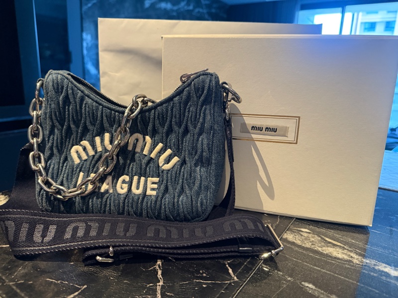 Miu Miu 2022 牛仔抓皺包 9成新 Matelassé Denim Shoulder Bag  #肩背#側背#斜背#手拿-0