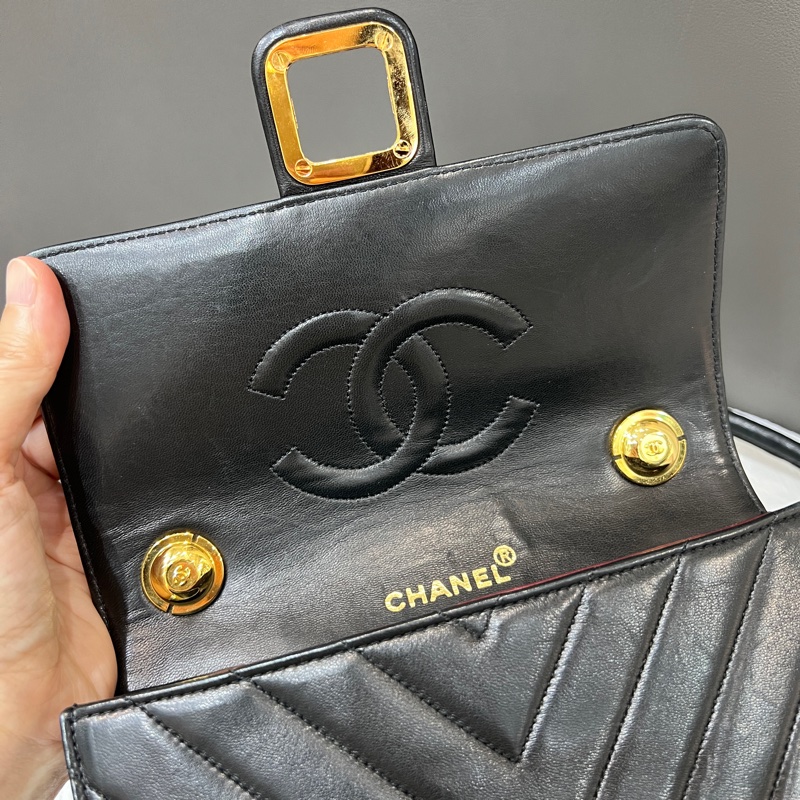 Chanel Vintage Press Lock Bag-11