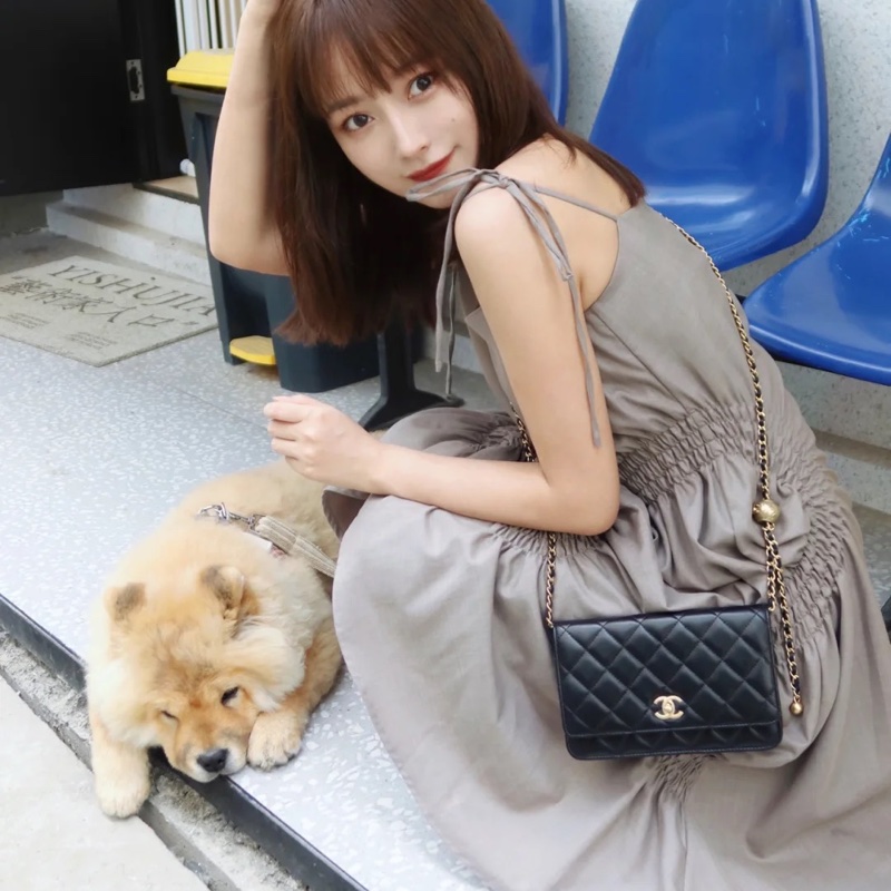 Chanel 黑金核桃金球woc-10