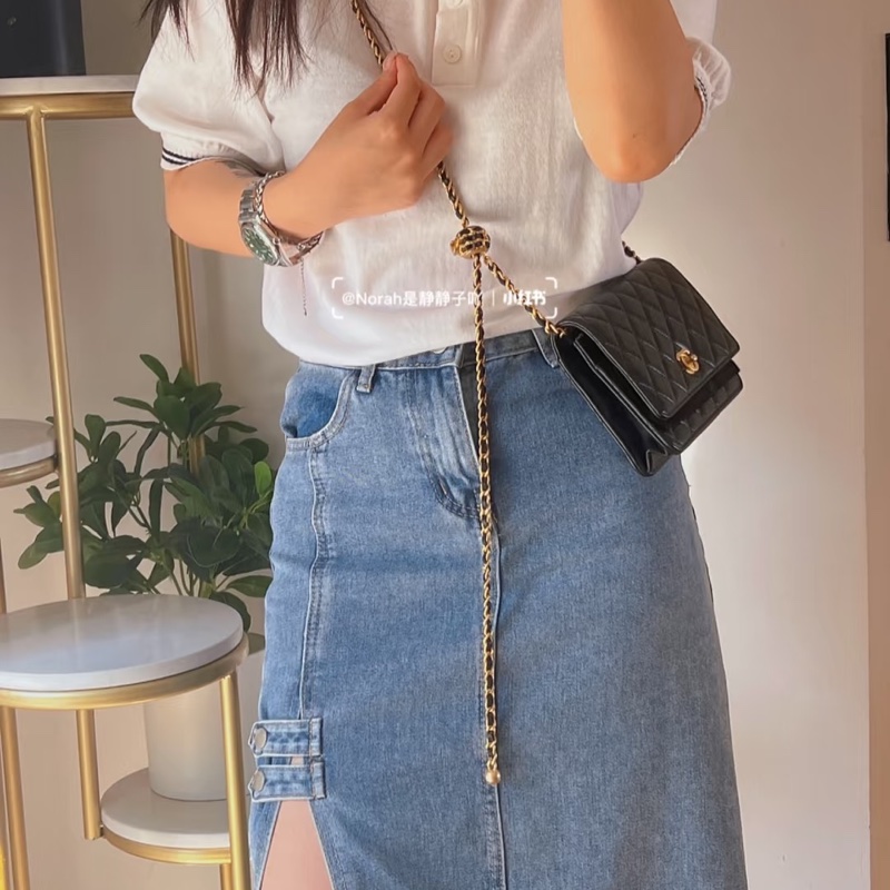 Chanel 黑金核桃金球woc-11