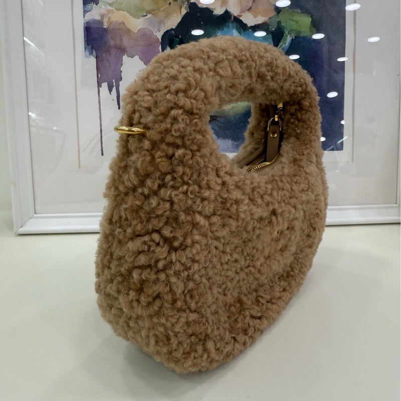 MIUMIU 棕色 摇粒绒 hobo小號,尺寸高度: 17cm,宽度: 20cm,长度: 6cm-3
