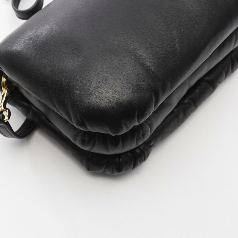 LOEWE Goya 羽絨包迷你肩背包 A896W56X01 皮革黑色二手女款-5