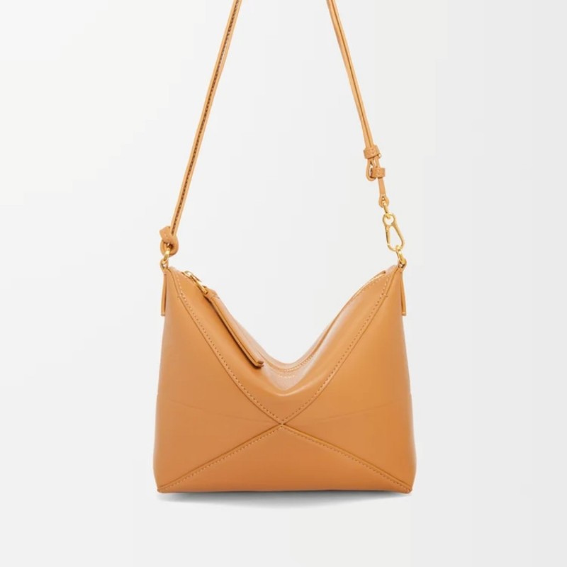 全新 LOEWE Puzzle Fold Pouch肩背包／斜背包／手拿包 三用｜焦糖棕 Camel｜光澤小牛皮-1