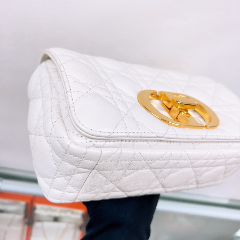 Dior caro small 奶白色鏈條包-3