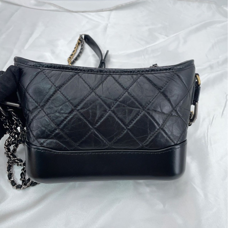 Chanel 香奈兒 Gabrielle 黑金流浪包 全皮小牛皮 小號 27開-3