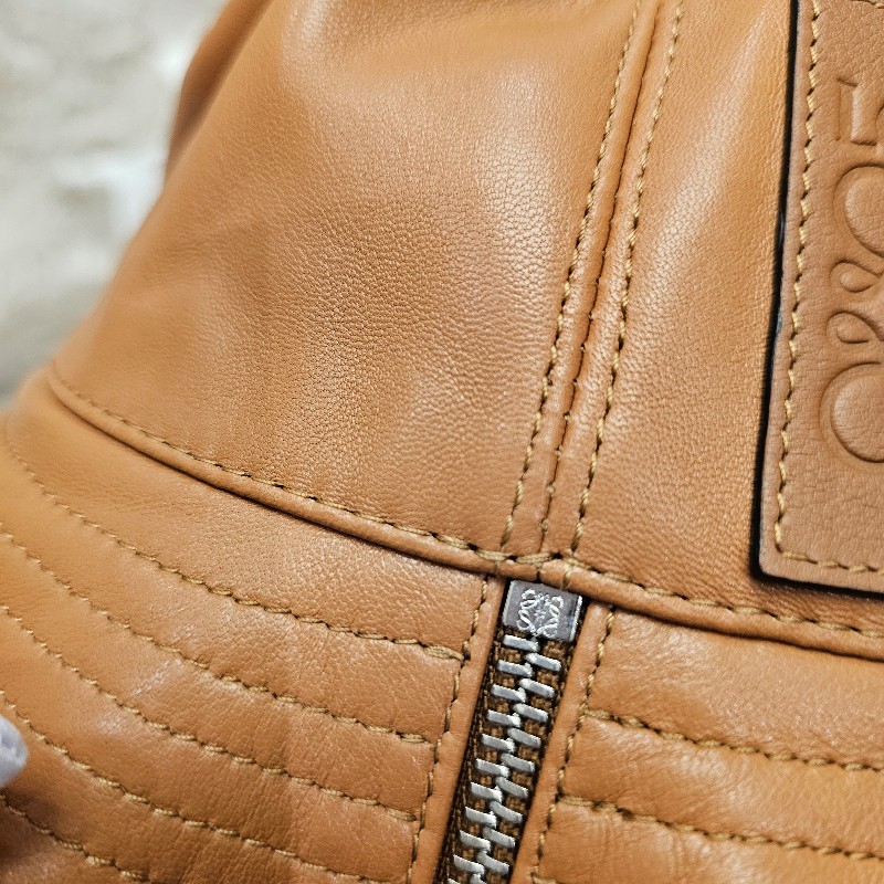 全新 LOEWE 經典皮革漁夫帽 L號 ｜小牛皮款-7