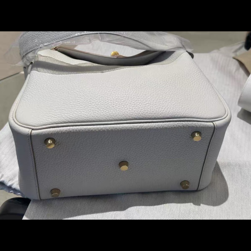 愛馬仕 Hermes Lindy26 冰川白金扣,C刻經典單肩包設計-3