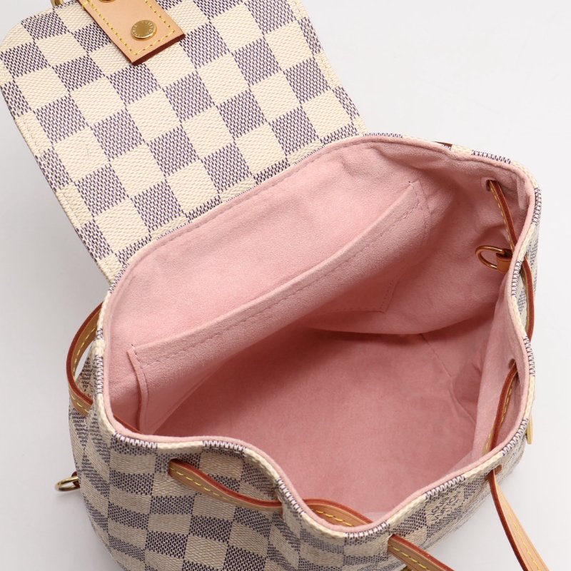 LOUIS VUITTON 白棋盤格小後背包-6