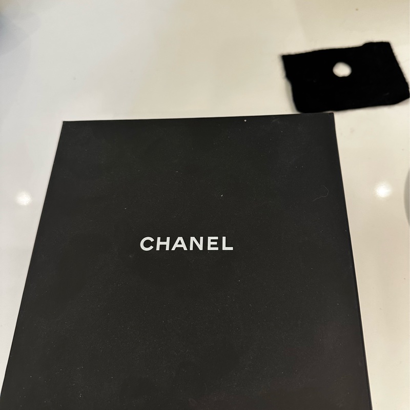 CHANEL迷你愛心包 近全新角膜都沒拆-7