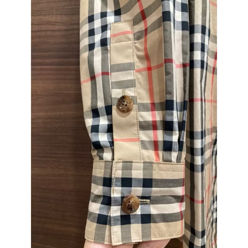 Burberry 挺版襯衫 二手商品 可單穿 也可以當外罩小外套🧥-1