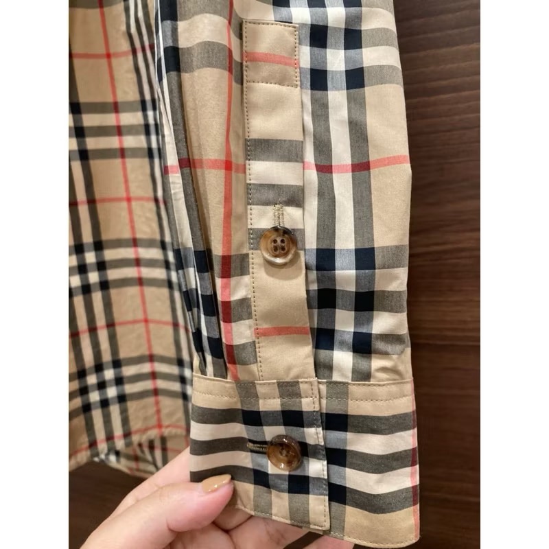 Burberry 挺版襯衫 二手商品 可單穿 也可以當外罩小外套🧥-3