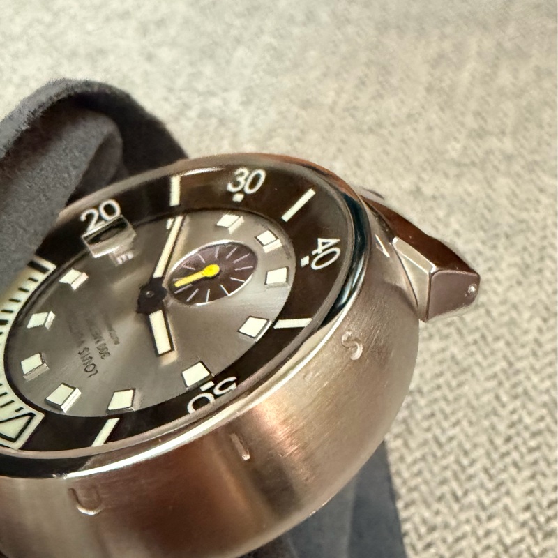真品 Louis Vuitton LV 路易威登 Tambour Q1031 潛水300m自動上鍊機械錶 44mm（GMT）-28