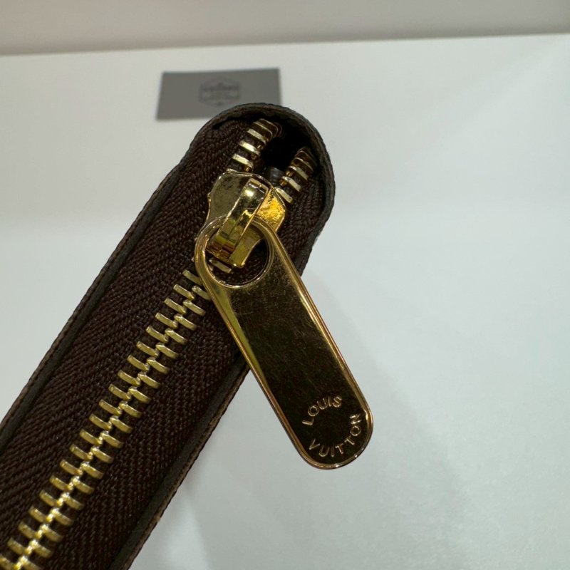 LV 拉鍊 長夾/皮夾 N60015 88成新-10