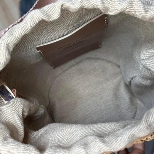 Chloe 好柔美的粉色布邊woody草編水桶二用美包-1