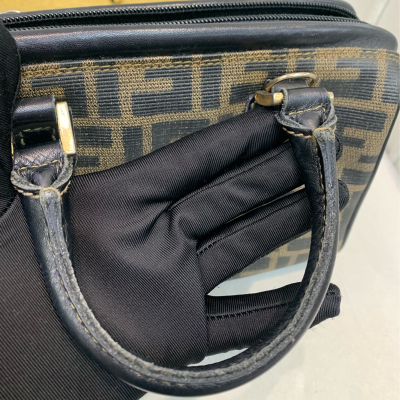 Fendi 老花20cm 波士頓 XB335-8