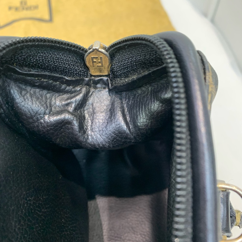 Fendi 老花20cm 波士頓 XB335-12