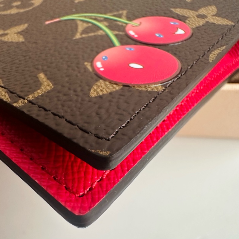 LV M13424 超級限量 村上隆櫻桃系列 護照夾-12