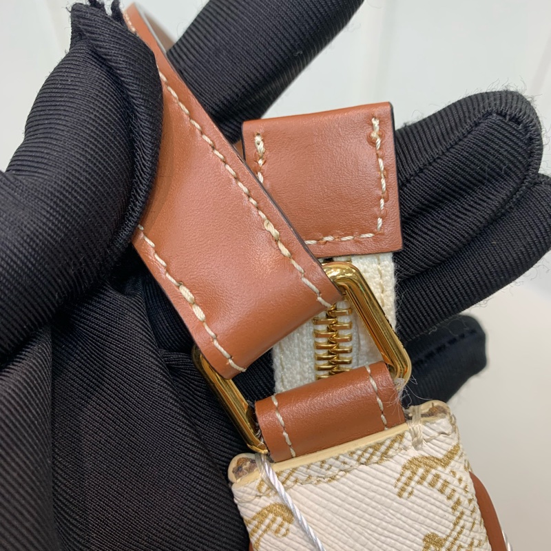 CELINE 白色 老花 腋下 月亮 I478NY-10