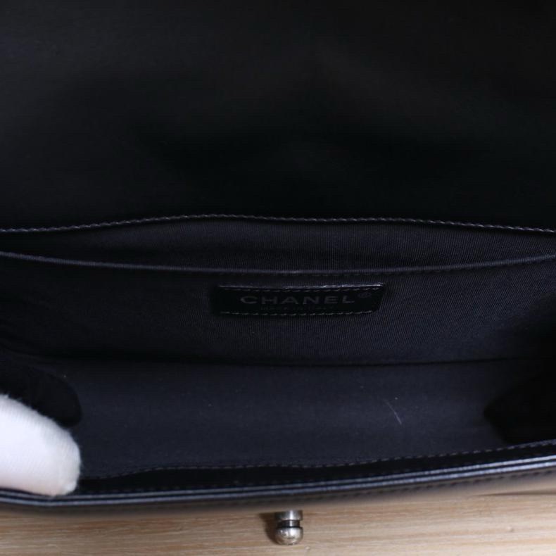 CHANEL(香奈兒) Leboy 中號 25cm 黑色  23開 銀扣 菱格紋-4