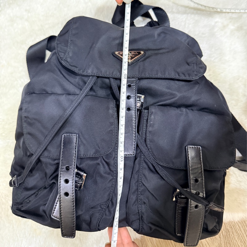 沾到香水超賠賣 磁扣款專櫃7萬9🎖️不錯的狀態✨超好用的Prada降落傘🖤黑色尼龍 後背包 超輕 耐用 耐磨 防潑水-8