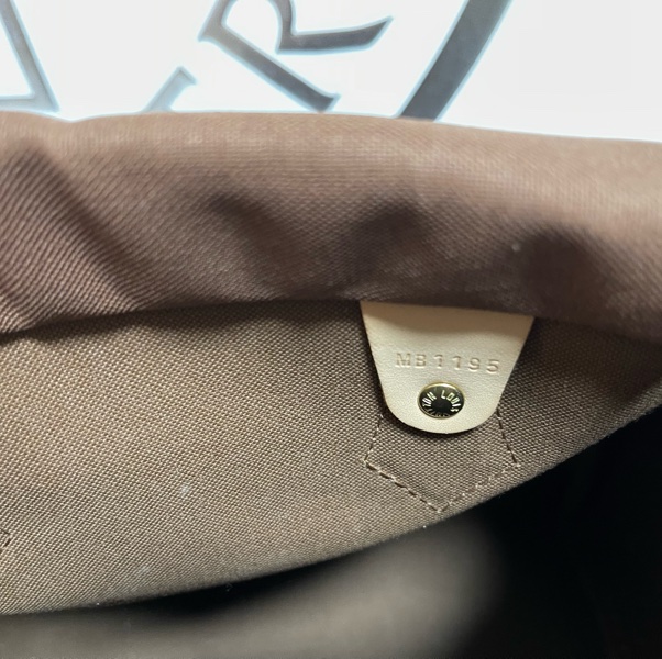 Lv speedy 25 斜背包-5