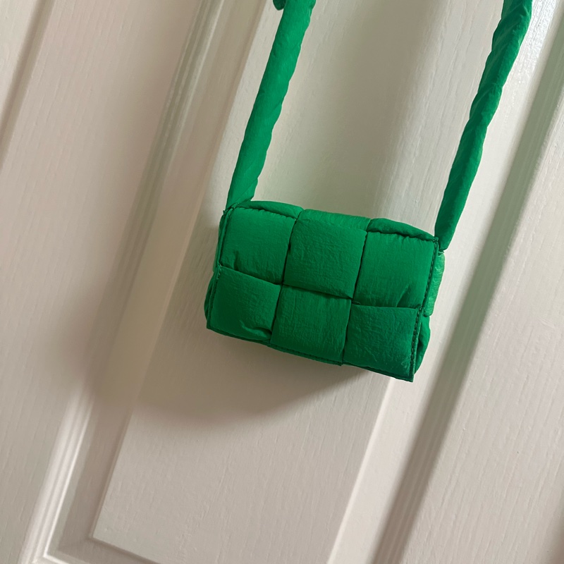 BV Cassette 小號 帆經典綠布-1