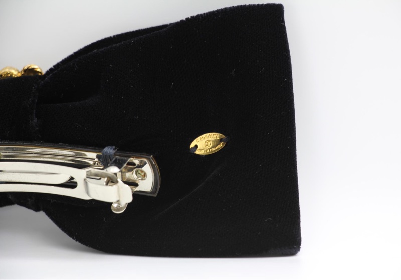 Chanel Vintage 81-85年黑色天鵝絨水鑽鍍金CC蝴蝶結髮夾-2