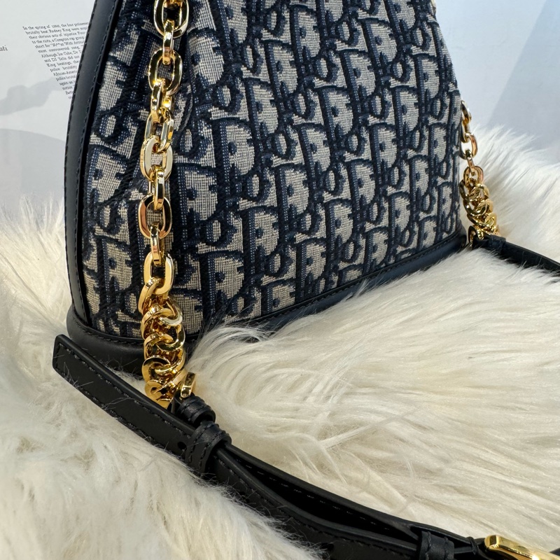 Dior C’est 緹花中型手帶 水餃包-7